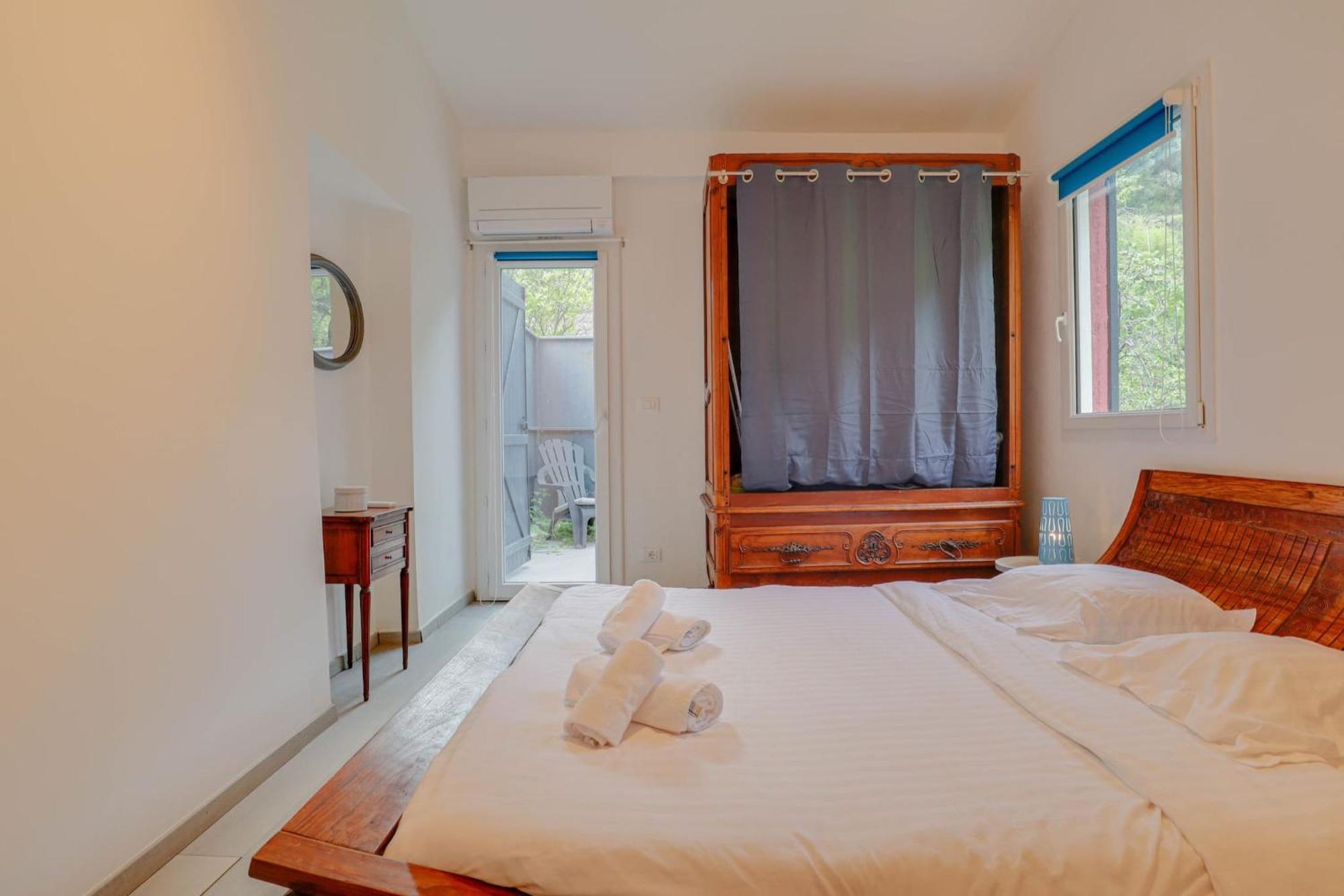 "La Petite Maisonnette" Au Calme, Proche Plage ม็องตง ภายนอก รูปภาพ